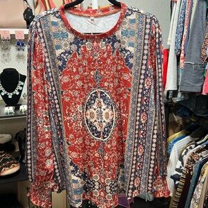 Patterned Beautiful Design Women's Top